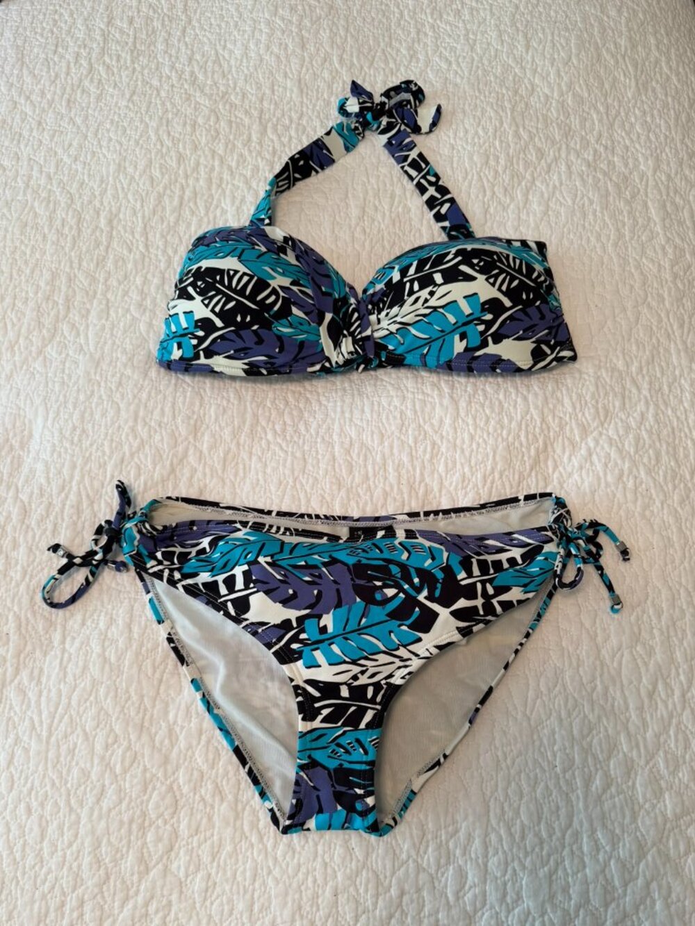 White House Black Market Tropical Print Bikini Set – Size M /Convertible Bandeau